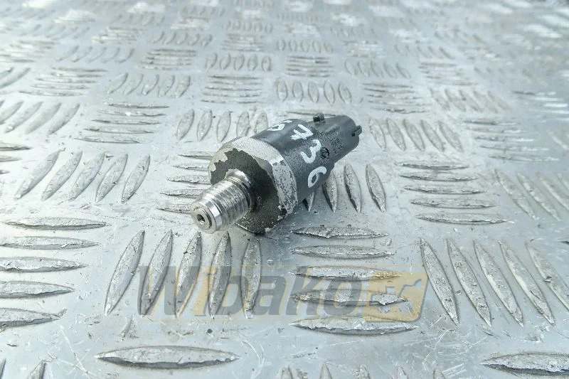 Bosch 5263118/4897225 0281002964 - Moteur et pièces pour Engins de chantier: photos 1 Bosch 5263118/4897225 0281002964 - Moteur et pièces pour Engins de chantier: photos 1