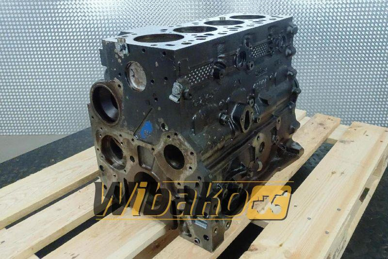 Crankcase for engine Iveco F4BE0484E 4896382 - Carter pour Engins de chantier: photos 1 Crankcase for engine Iveco F4BE0484E 4896382 - Carter pour Engins de chantier: photos 1