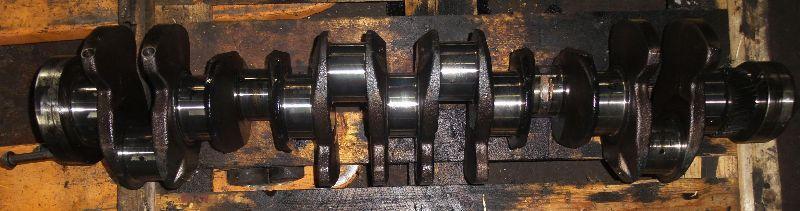 Crankshaft Volvo D12 - Vilebrequin pour Engins de chantier: photos 1 Crankshaft Volvo D12 - Vilebrequin pour Engins de chantier: photos 1