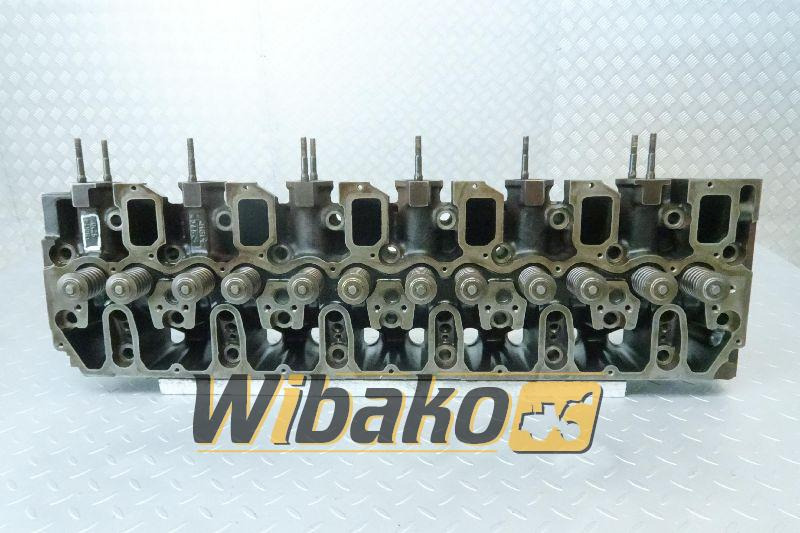 Cylinder head for engine Deutz BF6M1013 4205353KZ - Culasse pour Engins de chantier: photos 1 Cylinder head for engine Deutz BF6M1013 4205353KZ - Culasse pour Engins de chantier: photos 1