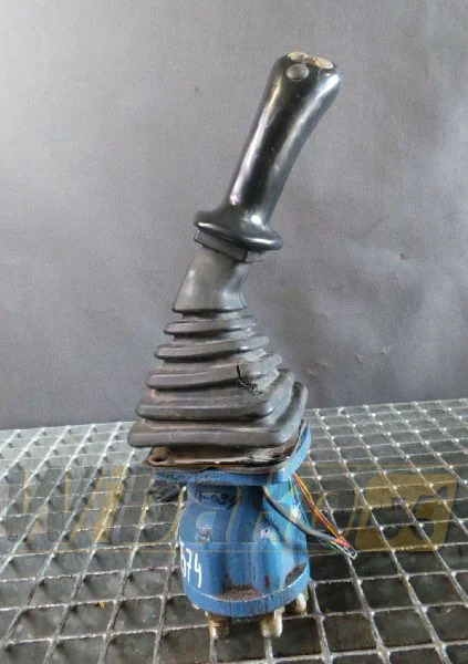 Doosan SOLAR 255LC-V - Valve hydraulique pour Engins de chantier: photos 1 Doosan SOLAR 255LC-V - Valve hydraulique pour Engins de chantier: photos 1