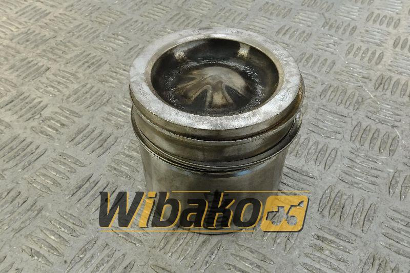 Engine piston Komatsu 6754-32-2110 - Pistons/ Anneaux/ Manchons pour Engins de chantier: photos 1 Engine piston Komatsu 6754-32-2110 - Pistons/ Anneaux/ Manchons pour Engins de chantier: photos 1