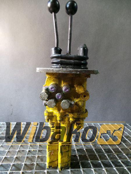 Joystick Hydreco V0605ABG50L123035/A/82 - Cabine et intérieur pour Engins de chantier: photos 1 Joystick Hydreco V0605ABG50L123035/A/82 - Cabine et intérieur pour Engins de chantier: photos 1