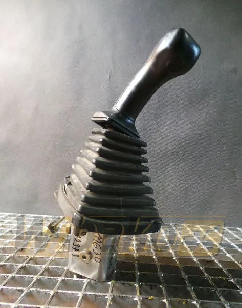 Komatsu PC160 - Valve hydraulique pour Engins de chantier: photos 1 Komatsu PC160 - Valve hydraulique pour Engins de chantier: photos 1