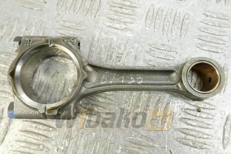 Kubota 16241-22012 - Bielle pour Engins de chantier: photos 1 Kubota 16241-22012 - Bielle pour Engins de chantier: photos 1