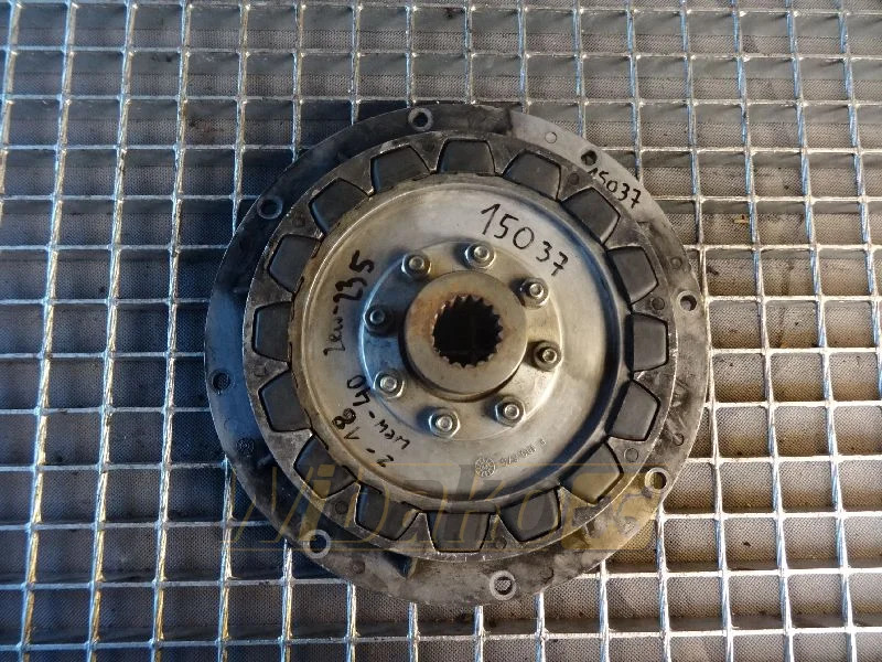 Lato volano 18/40/235 - Embrayage et pièces pour Engins de chantier: photos 2 Lato volano 18/40/235 - Embrayage et pièces pour Engins de chantier: photos 2