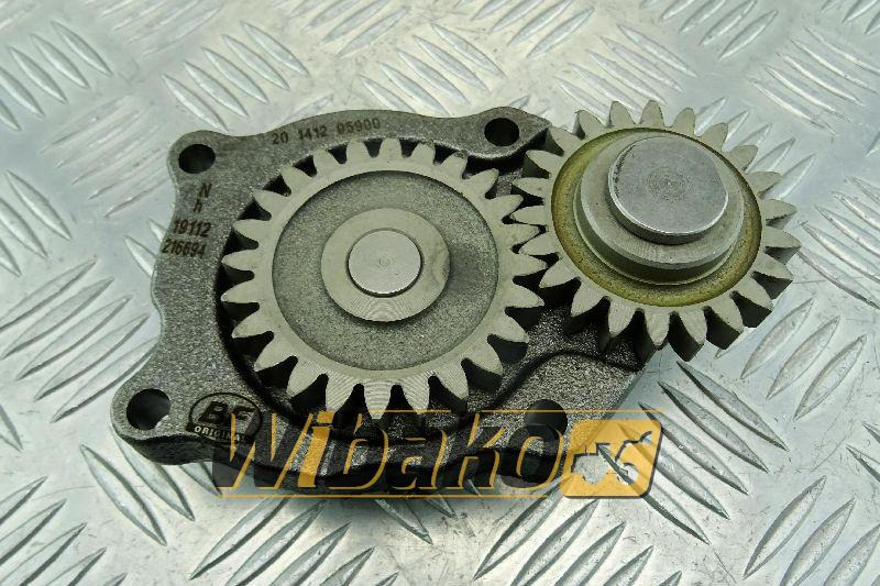 Oil pump Engine / Motor KMP QSB 4939588 - Pompe à huile: photos 1 Oil pump Engine / Motor KMP QSB 4939588 - Pompe à huile: photos 1
