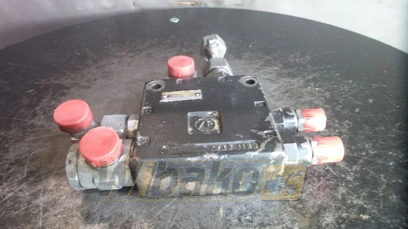 ZF 7730900117 - Valve hydraulique pour Engins de chantier: photos 1 ZF 7730900117 - Valve hydraulique pour Engins de chantier: photos 1