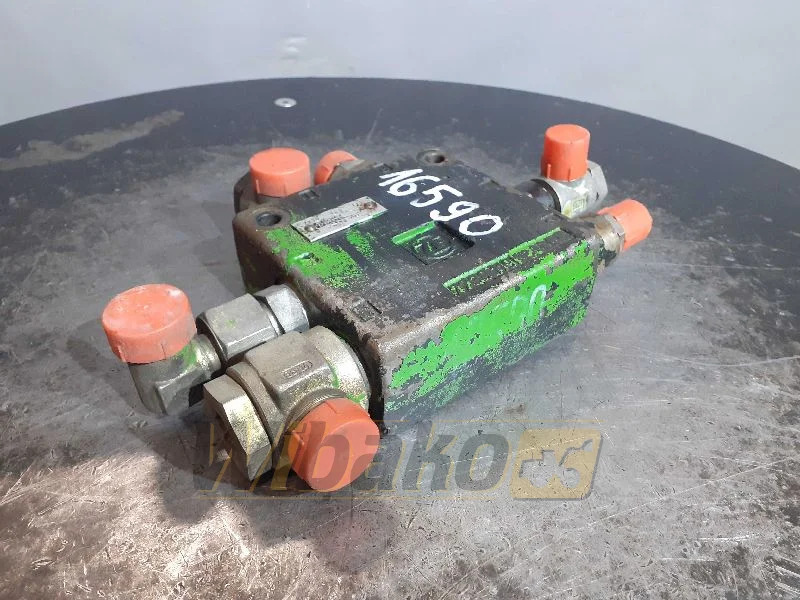 ZF 7730900117 - Valve hydraulique pour Engins de chantier: photos 3 ZF 7730900117 - Valve hydraulique pour Engins de chantier: photos 3