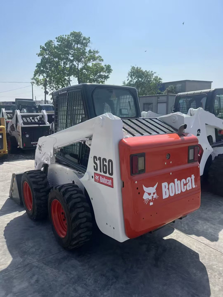 BOBCAT S160 - Mini chargeuse: photos 5 BOBCAT S160 - Mini chargeuse: photos 5