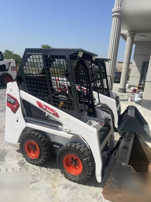 BOBCAT S70 - Mini chargeuse: photos 5 BOBCAT S70 - Mini chargeuse: photos 5