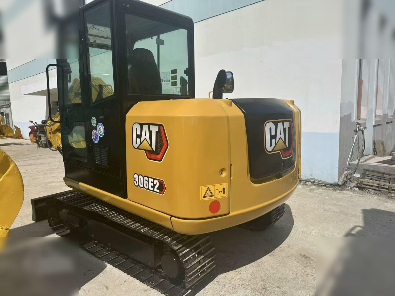 CATERPILLAR 306E2 - Pelle sur chenille: photos 4 CATERPILLAR 306E2 - Pelle sur chenille: photos 4