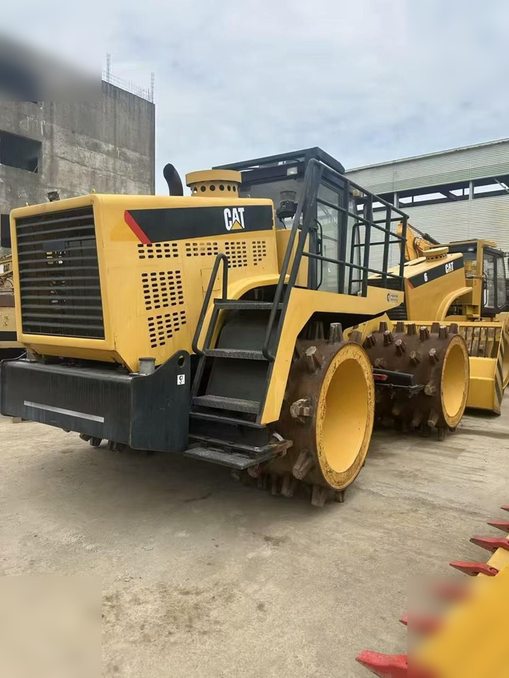 Compacteur à pieds de mouton/ Monocylindre CATERPILLAR 816A: photos 7