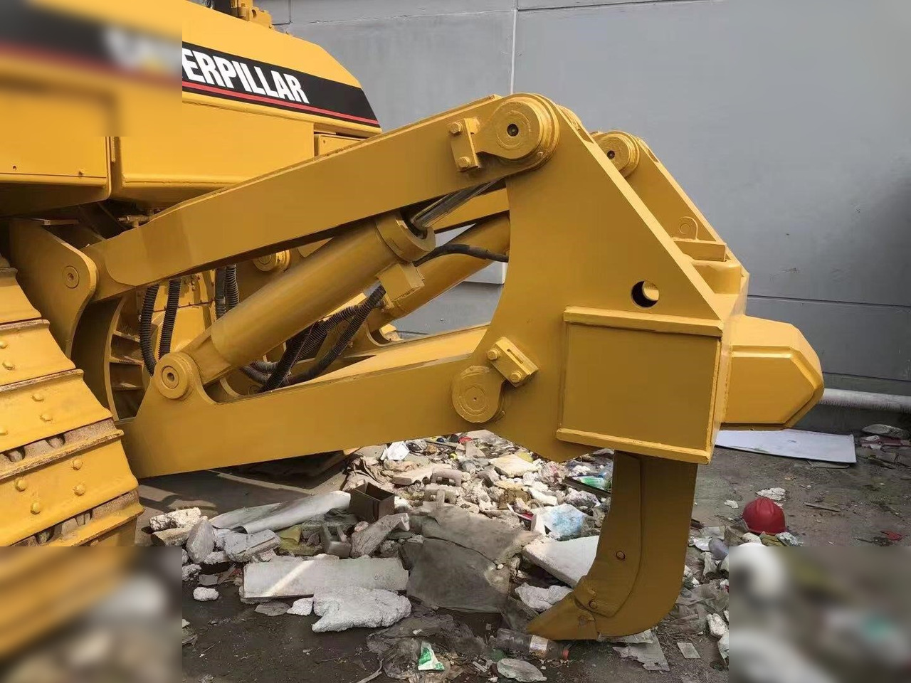 CATERPILLAR D7H - Bulldozer: photos 2 CATERPILLAR D7H - Bulldozer: photos 2