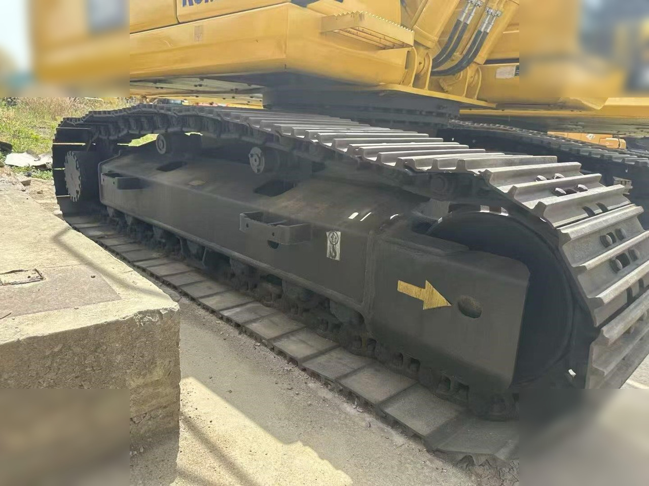 Pelle sur chenille KOMATSU PC200-8: photos 7