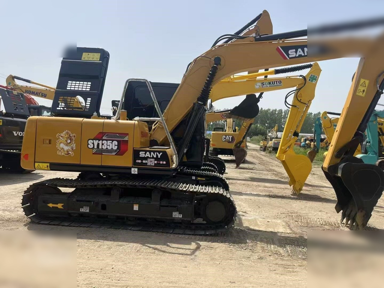 SANY SY135C - Pelle sur chenille: photos 1 SANY SY135C - Pelle sur chenille: photos 1