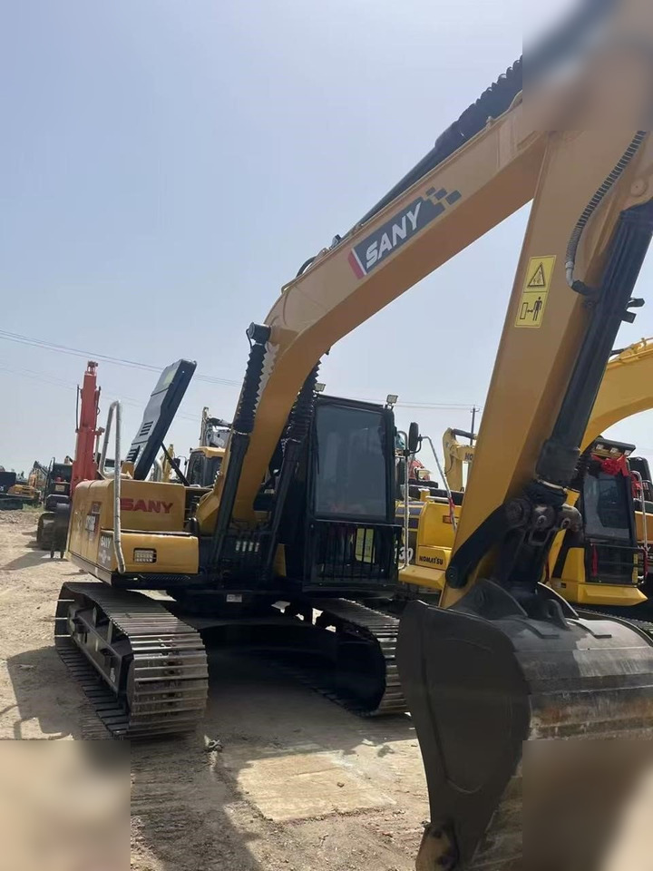 SANY SY135C - Pelle sur chenille: photos 5 SANY SY135C - Pelle sur chenille: photos 5