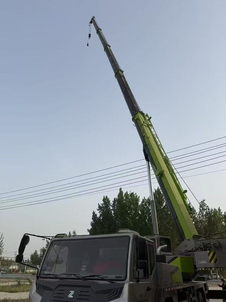 Zoomlion 35-ton - Grue mobile: photos 2 Zoomlion 35-ton - Grue mobile: photos 2