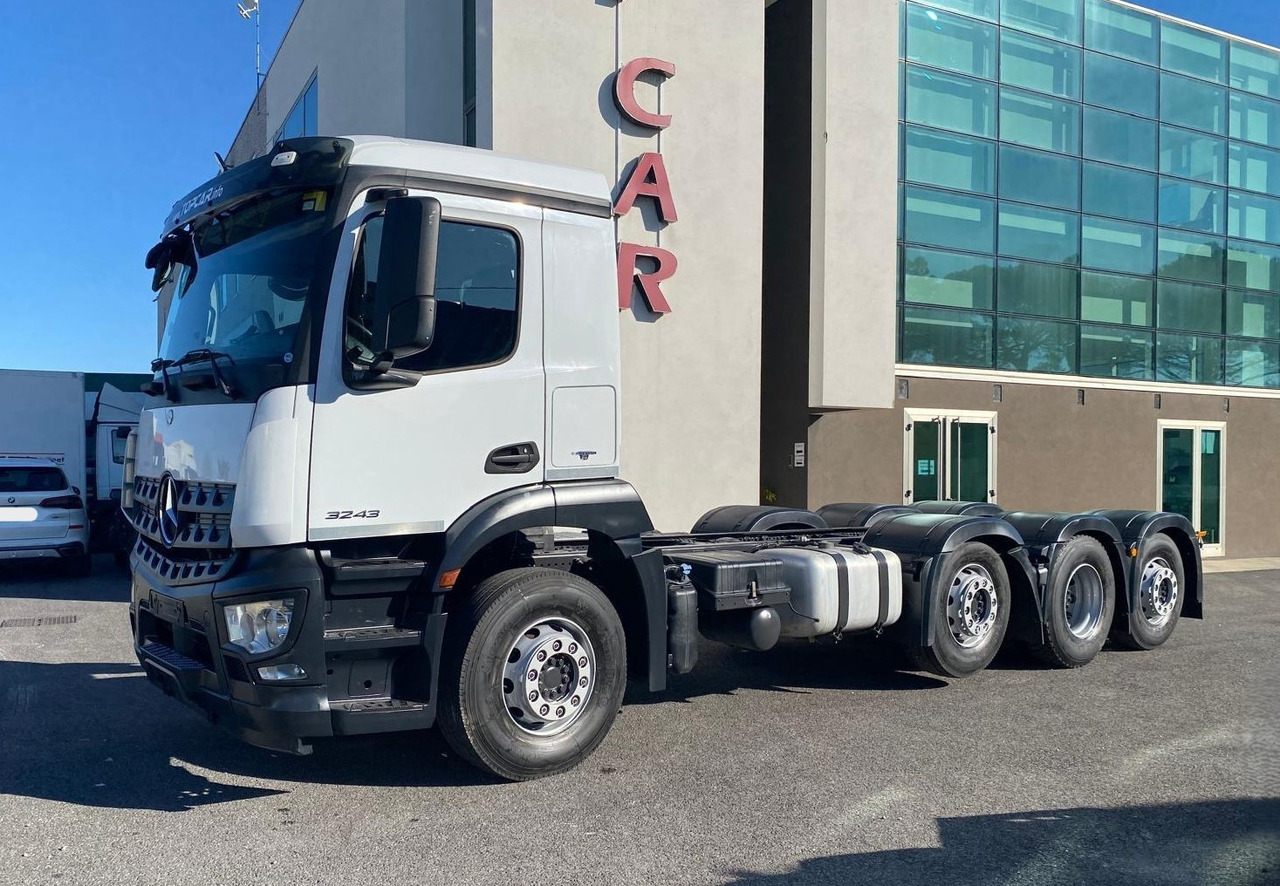 MERCEDES-BENZ AROCS 32.43 - Camion: photos 5 MERCEDES-BENZ AROCS 32.43 - Camion: photos 5