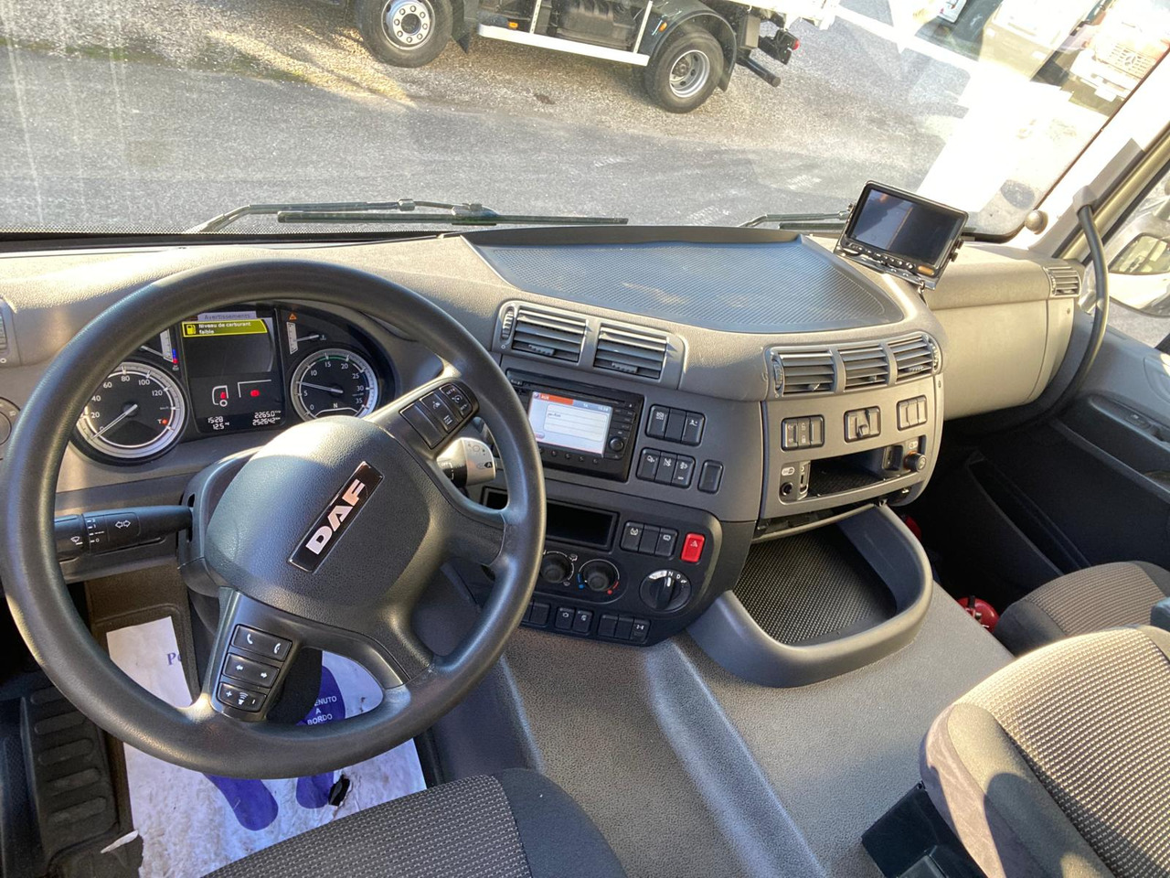 DAF 310 FA en crédit-bail DAF 310 FA: photos 11