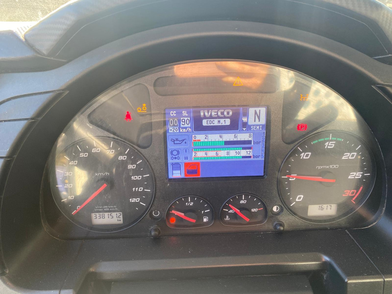 Camion grue IVECO AD260S36: photos 13