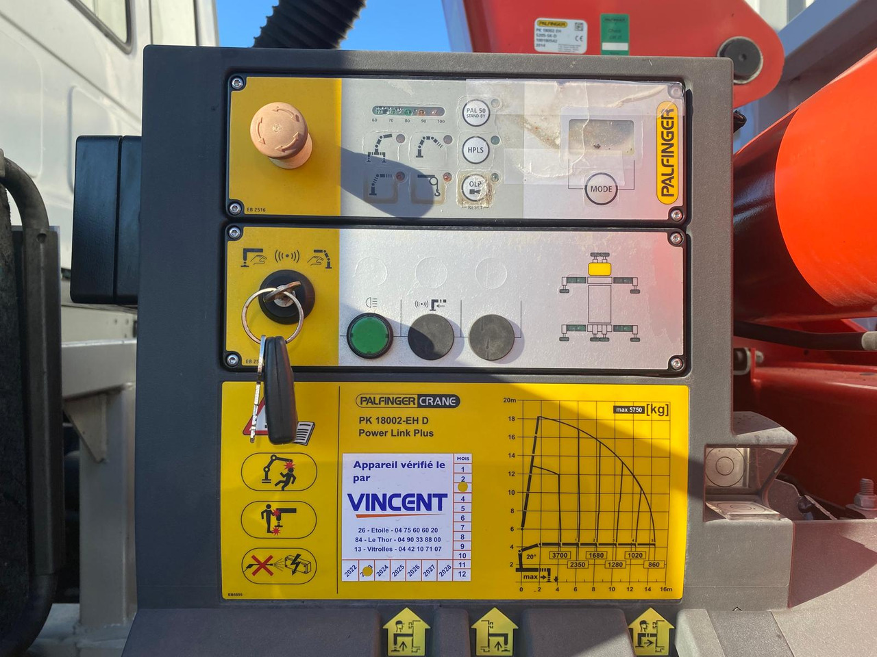 Camion grue IVECO AD260S36: photos 7