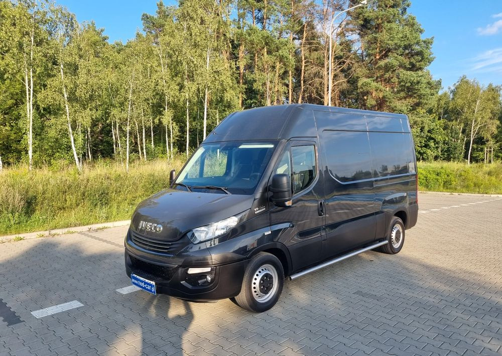 Iveco Daily - Fourgon utilitaire: photos 1 Iveco Daily - Fourgon utilitaire: photos 1