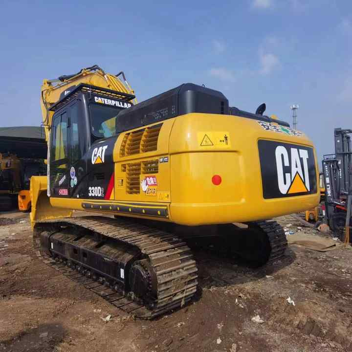 CAT second-hand 330D excavator sold at low price and in very good condition Japanese original hydraulic crawler excavator - Pelle sur chenille: photos 3 CAT second-hand 330D excavator sold at low price and in very good condition Japanese original hydraulic crawler excavator - Pelle sur chenille: photos 3