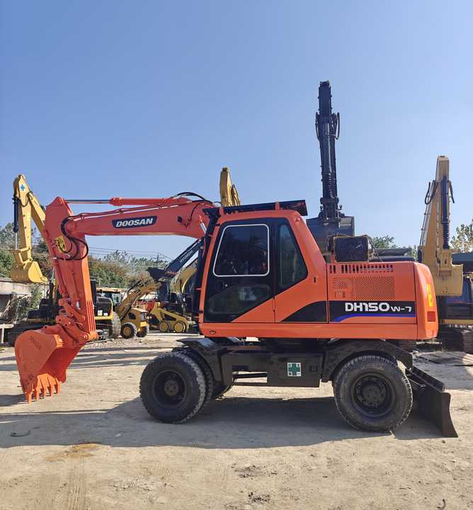 Pelle sur pneus Good Condition Original Doosan DH150w-7 Wheel Excavator 15 Tons Used Doosan Dh150w-7 Excavator Used Wheel Excavator for Sale [ Copy ]: photos 6