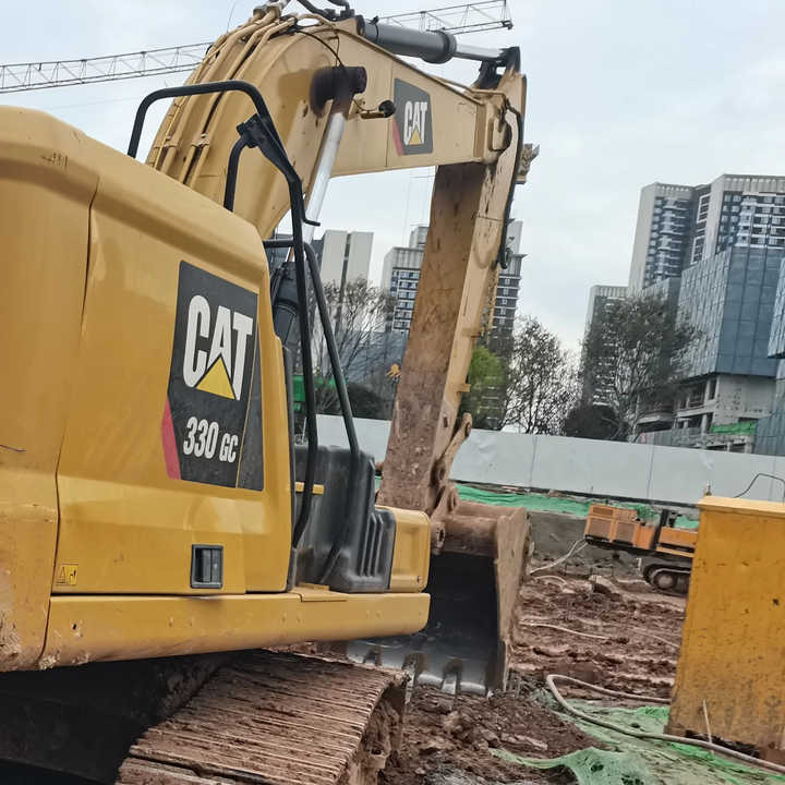 Good Condition Used CAT Excavator Japan 330GC Original Used Excavator Cat 330GC in Stock - Pelle sur chenille: photos 2 Good Condition Used CAT Excavator Japan 330GC Original Used Excavator Cat 330GC in Stock - Pelle sur chenille: photos 2