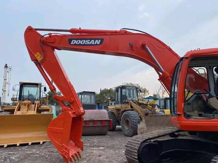 Second Hand Doosan Dh220-7 Crawler Excavator , Used Doosan Excavator Dh220-7 , DOOSAN Dh200 Dh220 - Pelle sur chenille: photos 4 Second Hand Doosan Dh220-7 Crawler Excavator , Used Doosan Excavator Dh220-7 , DOOSAN Dh200 Dh220 - Pelle sur chenille: photos 4
