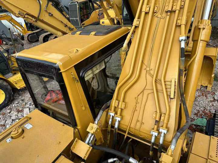 Used Caterpillar 330B Excavator Original Japan Brand Caterpillar 312 315 320 330 336 Excavator on Sale - Pelle sur chenille: photos 4 Used Caterpillar 330B Excavator Original Japan Brand Caterpillar 312 315 320 330 336 Excavator on Sale - Pelle sur chenille: photos 4