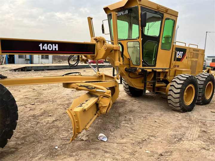 Used Caterpillar CAT 140H Land Road Motor Grader CAT140 CAT140H Used Grader Cheap Price for Sale - Niveleuse: photos 2 Used Caterpillar CAT 140H Land Road Motor Grader CAT140 CAT140H Used Grader Cheap Price for Sale - Niveleuse: photos 2