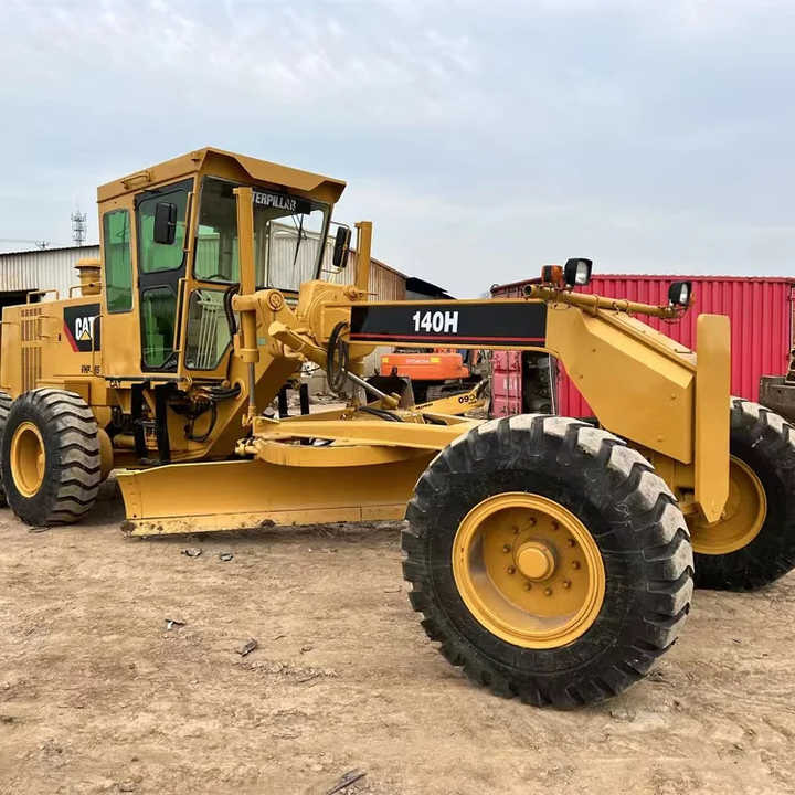 Used Caterpillar CAT 140H Land Road Motor Grader CAT140 CAT140H Used Grader Cheap Price for Sale - Niveleuse: photos 1 Used Caterpillar CAT 140H Land Road Motor Grader CAT140 CAT140H Used Grader Cheap Price for Sale - Niveleuse: photos 1