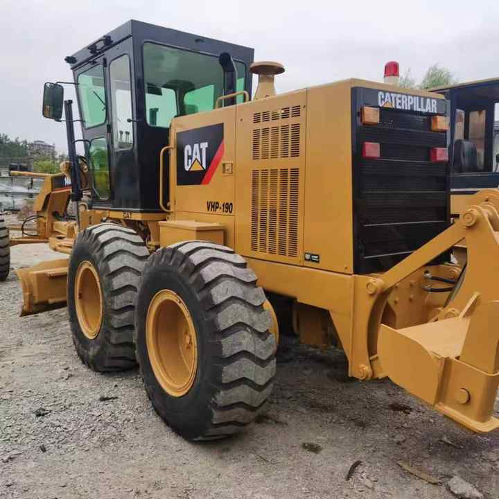 Used Caterpillar CAT 140H Land Road Motor Grader CAT140 CAT140H Used Grader Cheap Price for Sale - Niveleuse: photos 4 Used Caterpillar CAT 140H Land Road Motor Grader CAT140 CAT140H Used Grader Cheap Price for Sale - Niveleuse: photos 4