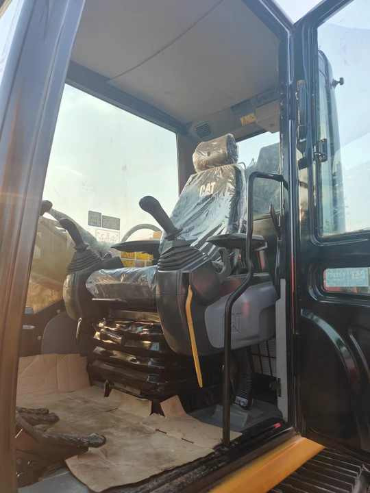 Used Crawler Caterpillar 315D Excavator for Sale Used Engineering & Construction Machinery - Pelle sur chenille: photos 5 Used Crawler Caterpillar 315D Excavator for Sale Used Engineering & Construction Machinery - Pelle sur chenille: photos 5