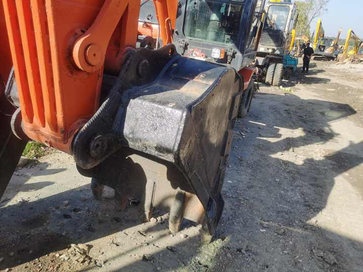 Used Digger Doosan Dh150w-7 Construction Machinery Construction Digger Used Doosan Dh150w-7 Cheap Excavator - Pelle sur pneus: photos 2 Used Digger Doosan Dh150w-7 Construction Machinery Construction Digger Used Doosan Dh150w-7 Cheap Excavator - Pelle sur pneus: photos 2