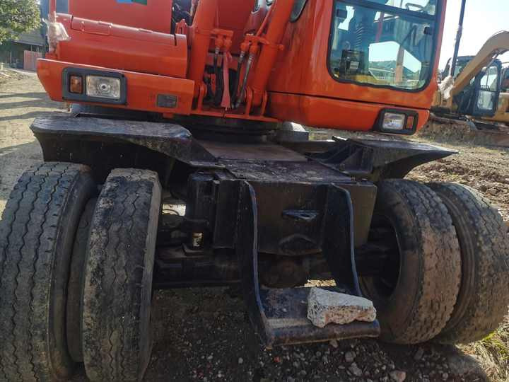 Used Digger Doosan Dh150w-7 Construction Machinery Construction Digger Used Doosan Dh150w-7 Cheap Excavator - Pelle sur pneus: photos 3 Used Digger Doosan Dh150w-7 Construction Machinery Construction Digger Used Doosan Dh150w-7 Cheap Excavator - Pelle sur pneus: photos 3