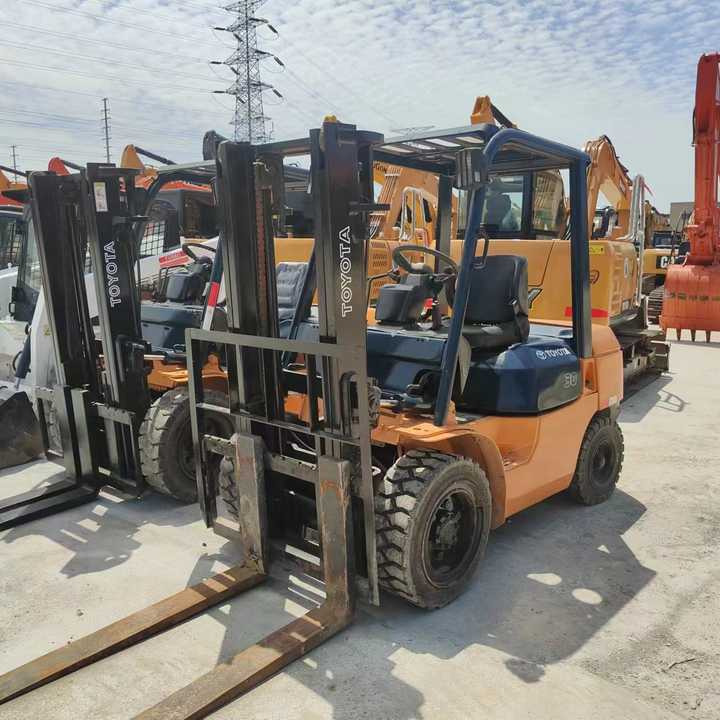 Chariot élévateur Used Japan Brand toyota 3 Tons Forklift on Hot Sale  toyota Forklift 10 Ton 3ton 5 Ton Forklift: photos 6