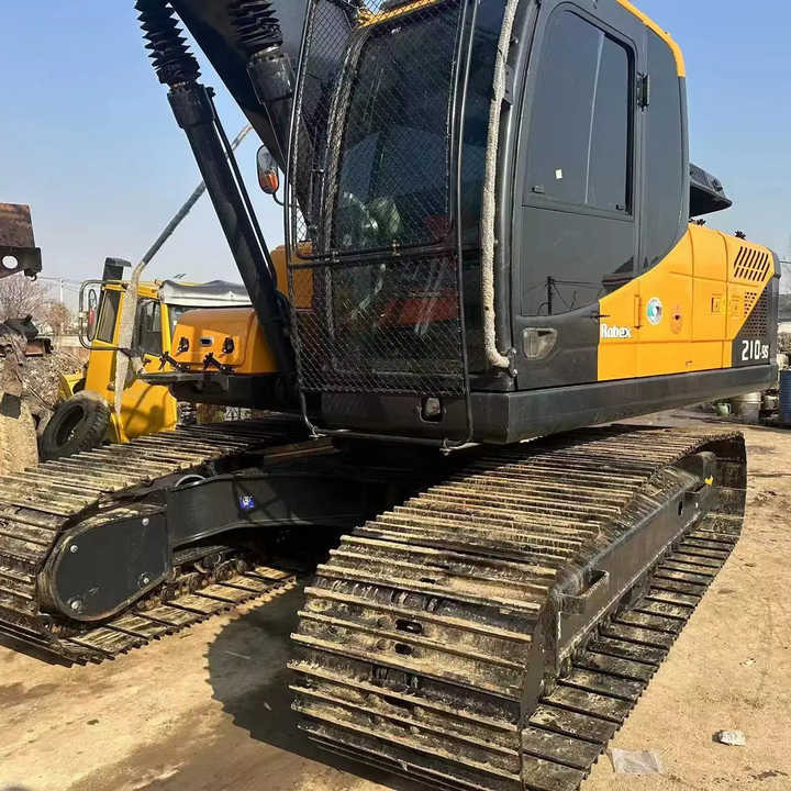 Used Wheel Excavator hyundai 210-9 for Sale Good Condition Wheel Excavator - Pelle sur chenille: photos 2 Used Wheel Excavator hyundai 210-9 for Sale Good Condition Wheel Excavator - Pelle sur chenille: photos 2