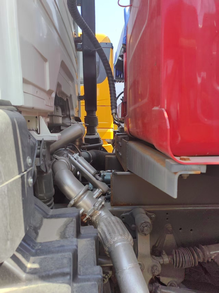 Howo HOWO 8X4 dump truck for sale - Camion benne: photos 5 Howo HOWO 8X4 dump truck for sale - Camion benne: photos 5