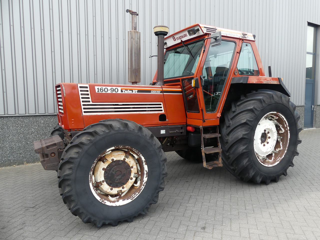 FIAT 160-90 4WD - Tracteur agricole: photos 2 FIAT 160-90 4WD - Tracteur agricole: photos 2