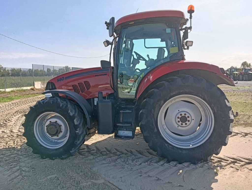 Case IH Maxxum 140  - Tracteur agricole: photos 4 Case IH Maxxum 140  - Tracteur agricole: photos 4