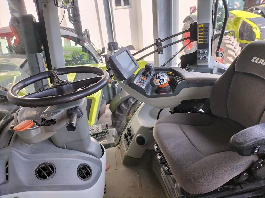 Claas Axion 950 Cmatic  en crédit-bail Claas Axion 950 Cmatic: photos 9