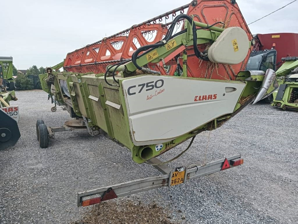 Claas C 750 - Accessoire de matériels de récolte: photos 1 Claas C 750 - Accessoire de matériels de récolte: photos 1