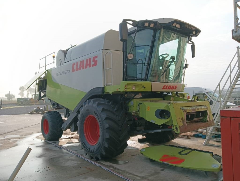 Moissonneuse-batteuse Claas Lexion 570: photos 1