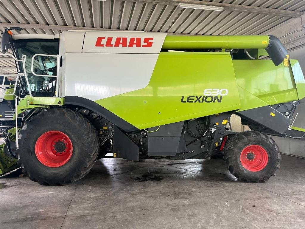Claas Lexion 630 Montana  - Moissonneuse-batteuse: photos 1 Claas Lexion 630 Montana  - Moissonneuse-batteuse: photos 1