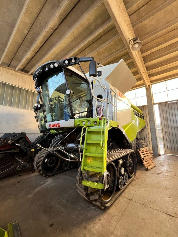 Claas Lexion 760 TT - Moissonneuse-batteuse: photos 2 Claas Lexion 760 TT - Moissonneuse-batteuse: photos 2