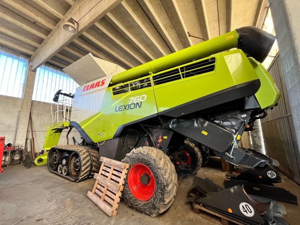 Claas Lexion 760 TT - Moissonneuse-batteuse: photos 5 Claas Lexion 760 TT - Moissonneuse-batteuse: photos 5