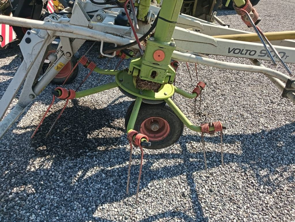 Faneuse Claas Volto 900 T: photos 10